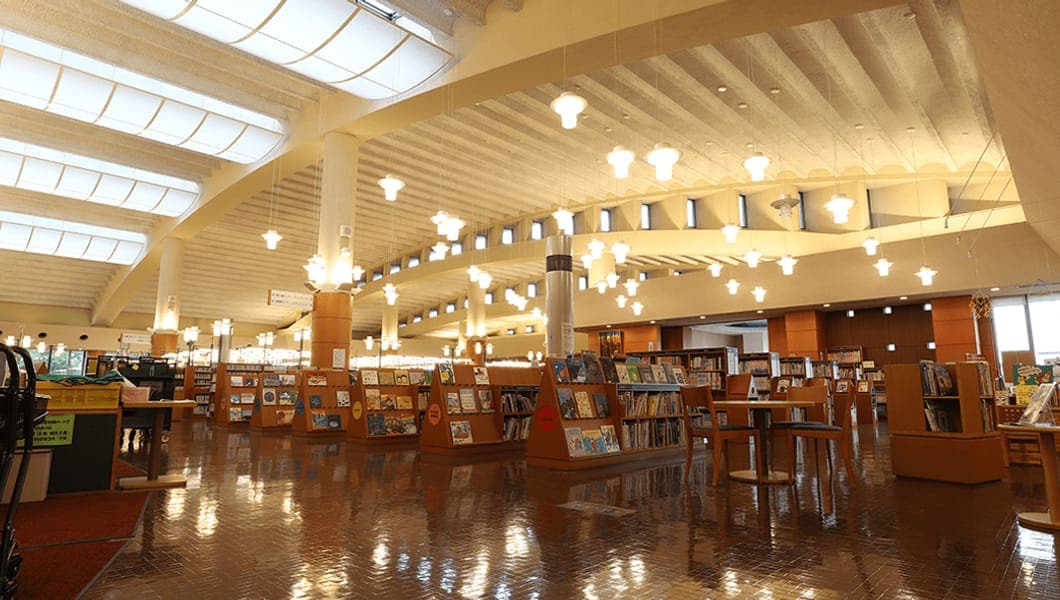 八千代町立図書館 様