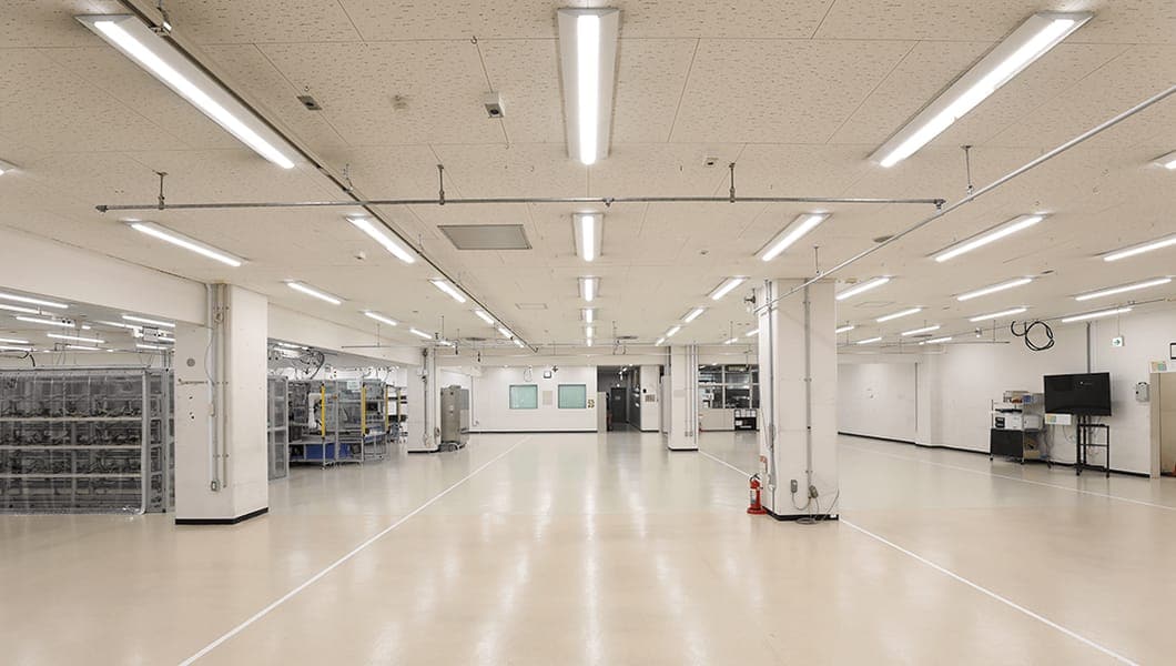 日本航空電子工業株式会社 昭島事業所 様