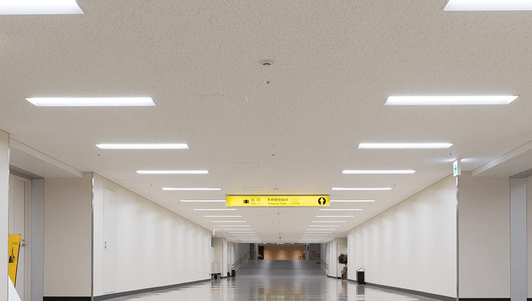 大阪国際空港（伊丹空港） 様