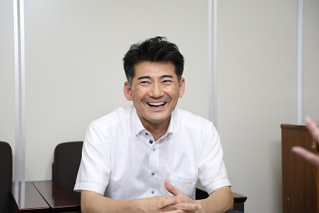 山崎製パン株式会社 デイリーヤマザキ事業統括本部 営業本部開発部 開発課課長 村田一昭 様