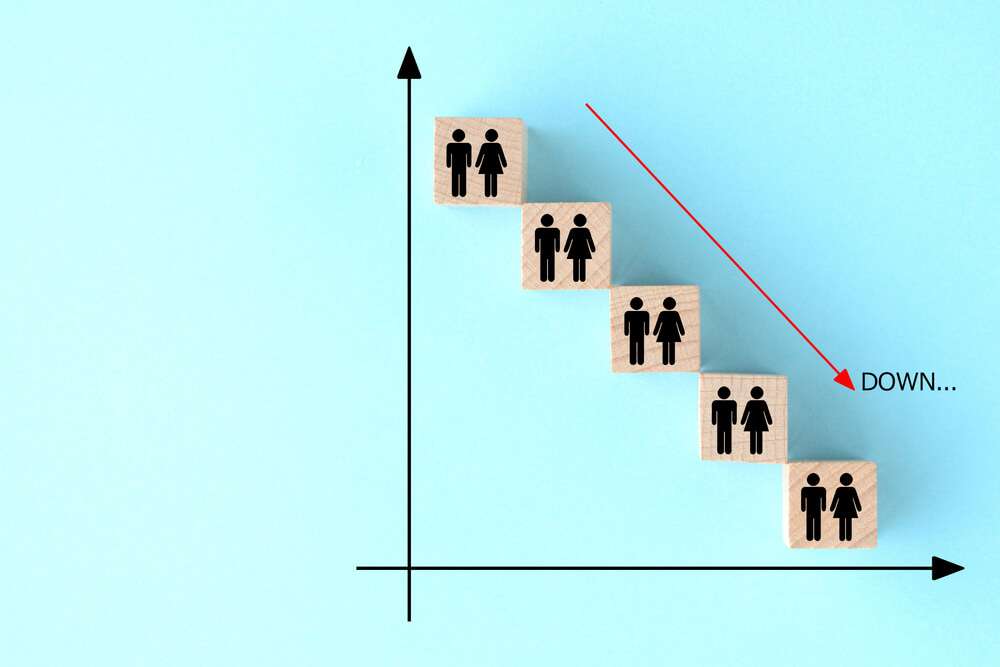 人手が不足する様子