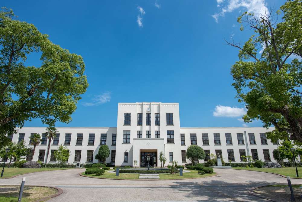 大学の校舎