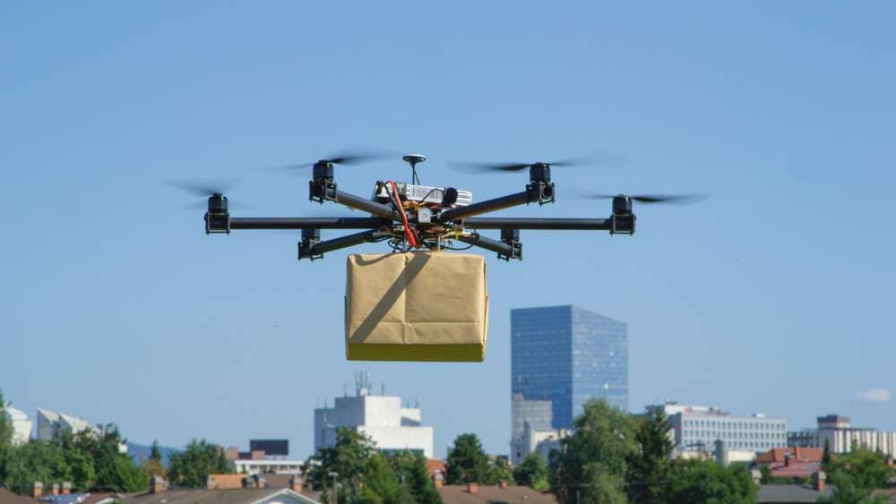 荷物を運ぶ運搬ロボット