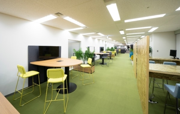 DCMホールディングス株式会社 様