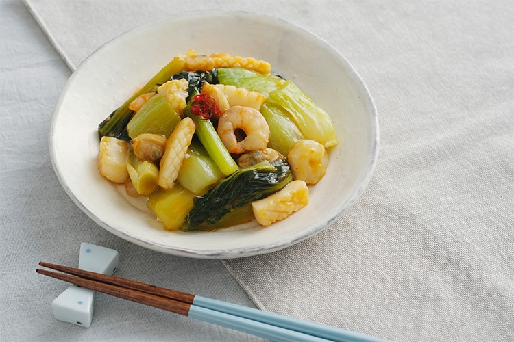 海鮮と青梗菜のピリ辛炒め