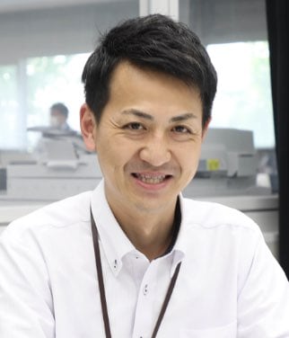 LED開発部 マネージャー 土居 敦