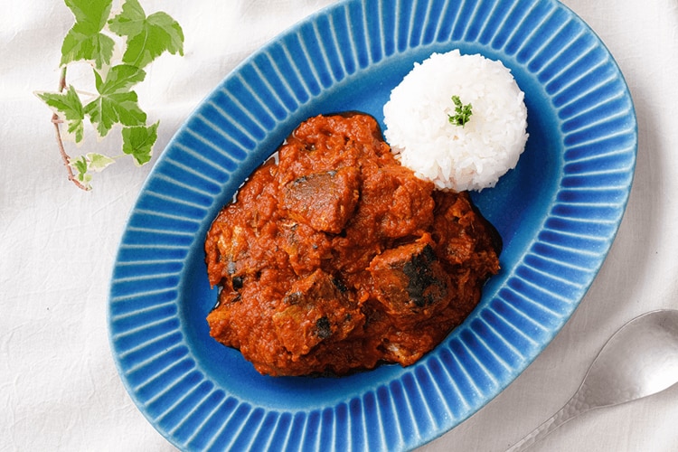 サバとトマトのカレー