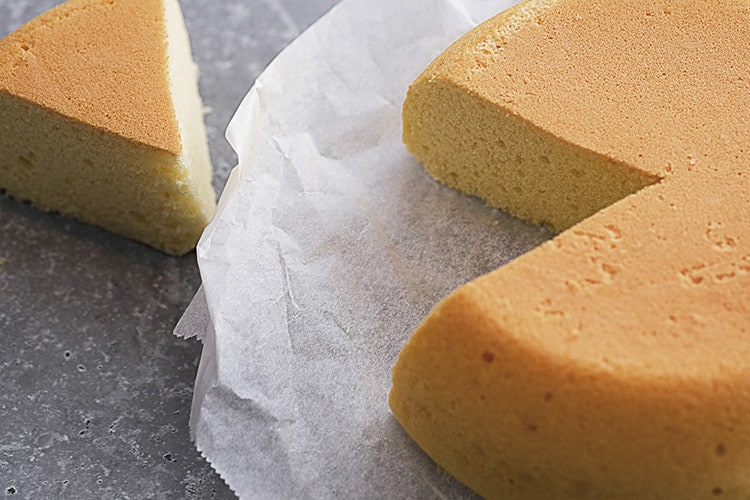 スポンジケーキ
