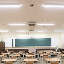 アイリスオーヤマの教育施設向けLED照明
