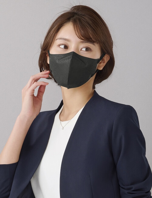 ブラック
