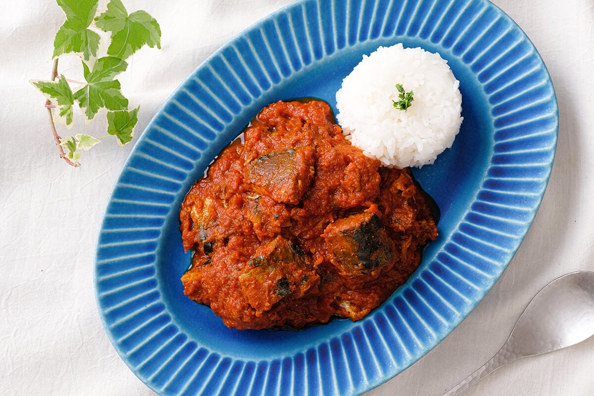 さばとトマトのカレー