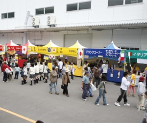 昨年のアイリス祭の様子（角田工場）