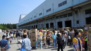 昨年のアイリス祭（角田工場）の様子