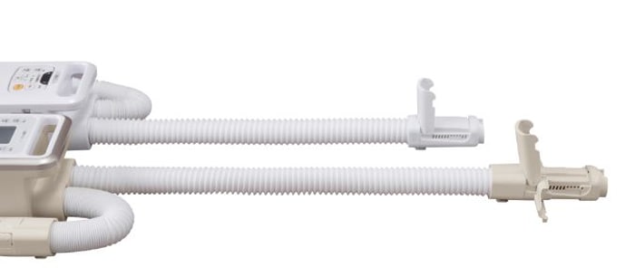 ホースの長さを従来品※1の650mmから800mmに