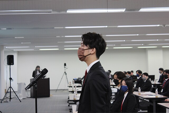アイリスグループ 2022年度大卒・高専卒入社社員 過去最大規模349名の内定式を実施