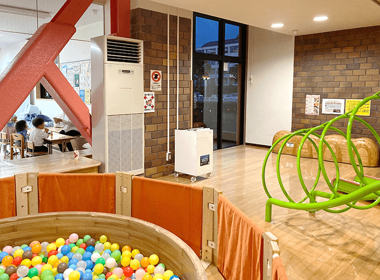 郡山市こども総合支援センター(ニコニコこども館)