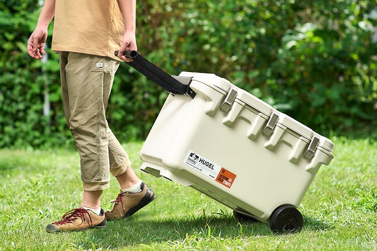 HUGEL　真空断熱クーラーボックス60L使用イメージ