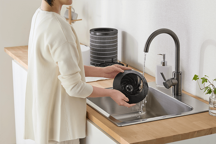ファンを取り外して水洗いするイメージ