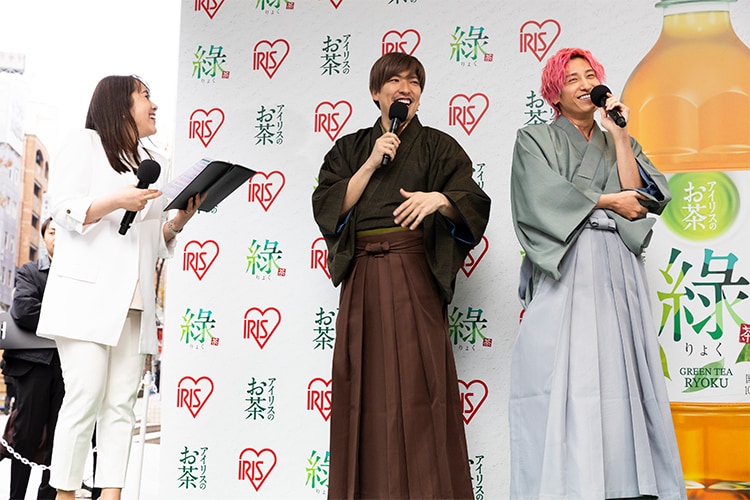 ▲朝起きた時に緑茶を飲みたいと語るEXIT