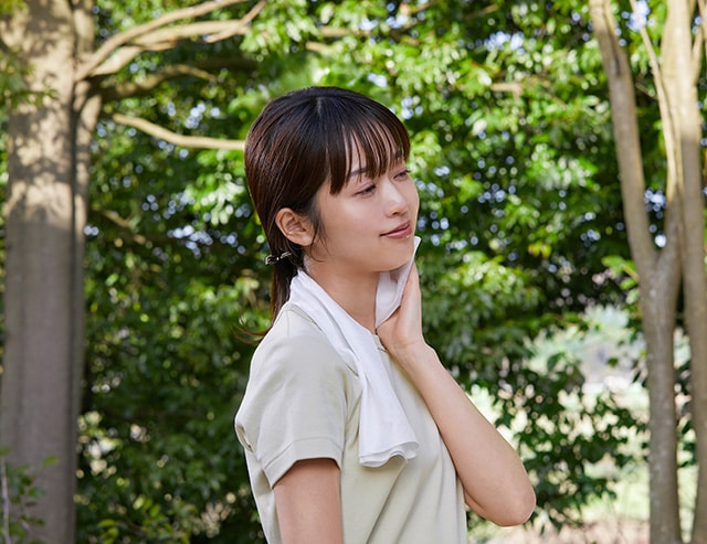 スリムな個包装で野外活動や部活動、ビジネスシーンに最適。スティックタイプ。