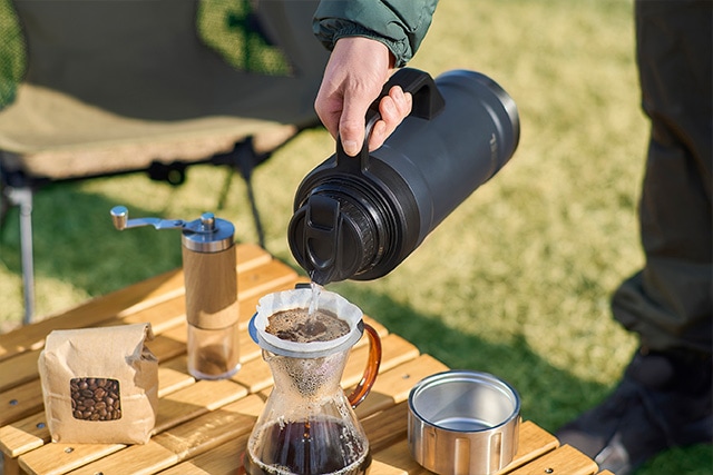 HUGEL 真空断熱マグボトル 使用イメージ