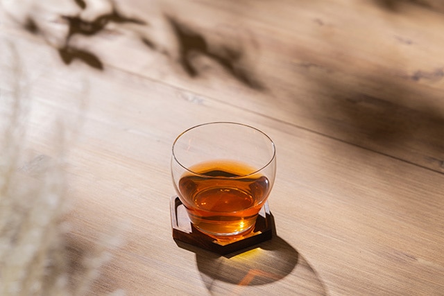 アイリスのお茶 綠（りょく） 焙じ茶　すっきりごくごく飲める