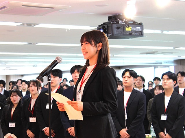 答辞　内定者代表　大野 来望（おおの くるみ）さん