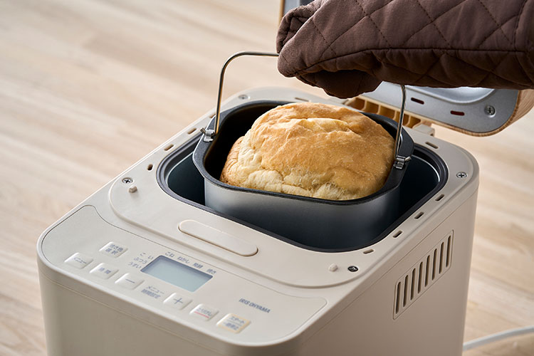 コンパクトホームベーカリー使用イメージ