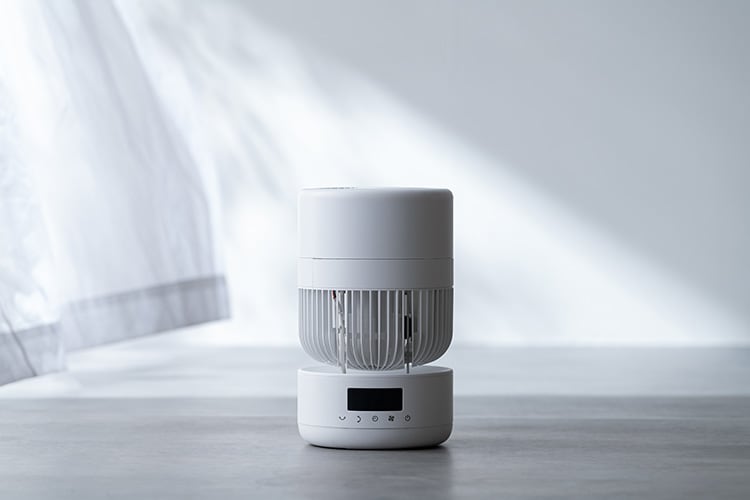 充電式サイクロンスティッククリーナー MagiCaleena 使用イメージ