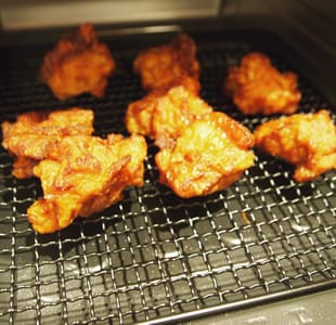 からあげを作っている様子