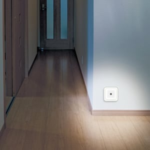 ACプラグ式 LEDセンサーライト