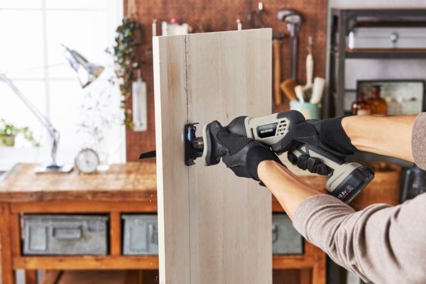 充電式レシプロソー｜電動工具10.8Vシリーズ｜電動工具・電源・蓄電