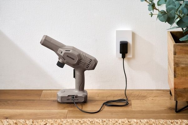 だいちゃん充電式ハンディーウォッシャー12V リチウムイオン scene_007.jpg