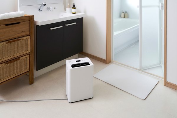 衣類乾燥除湿機4,8L｜コンプレッサー式｜除湿機｜季節家電｜電化製品