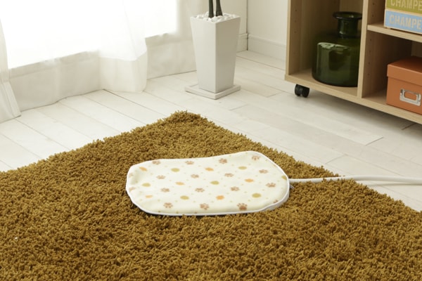 ペット用ホットカーペット 角型タイプ｜ペット用品その他｜ペット用品｜ペット用品・ペットフード｜商品情報｜アイリスオーヤマ