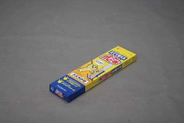 ネコの爪とぎクズうけカバー付