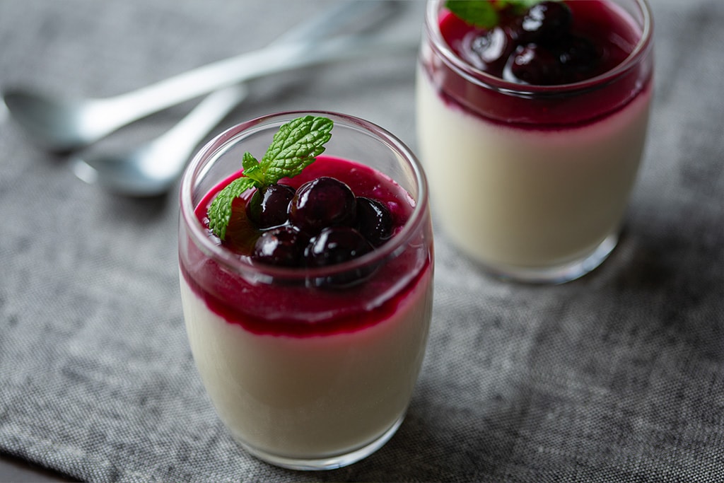 パンナコッタ ブルーベリーソース