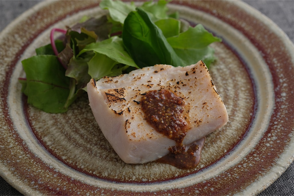 びんちょうまぐろのコンフィ