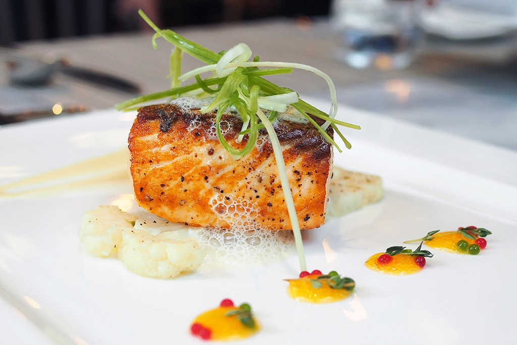 サーモンのコンフィ