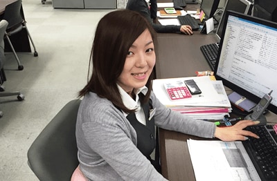 新入社員代表を務めた雫石